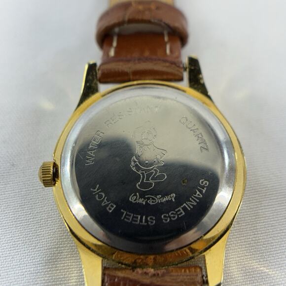 Disney Donald Duck Men’s/Women’s Wristwatch – Leather Band Vintage Style - Picture 2 of 5